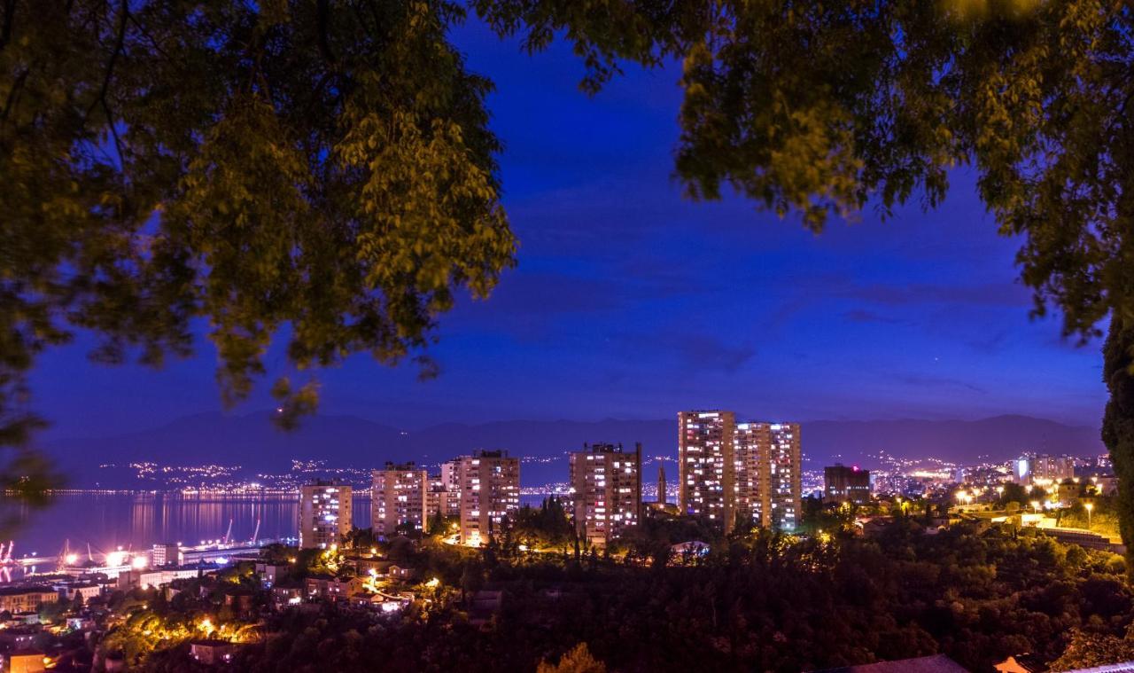 Luxflat20 Apartment Rijeka Bagian luar foto