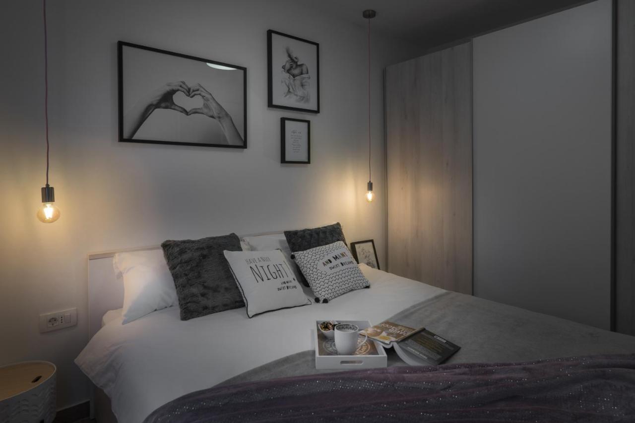 Luxflat20 Apartment Rijeka Bagian luar foto